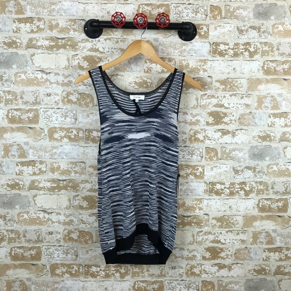 NWT H.One open back sleeveless knit blouse